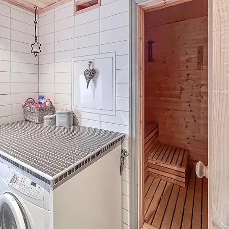 Semesterbostad Awesome In With Sauna *